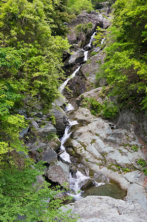 （龍山）不動の滝　2012.5.7-1