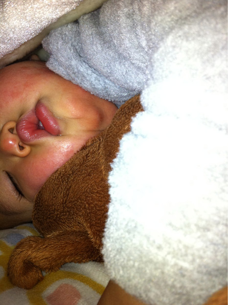 子供の寝顔は可愛い 写真共有サイト フォト蔵