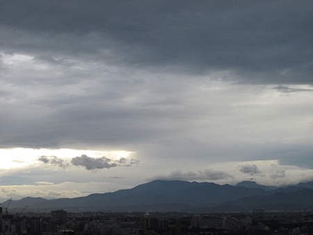 10月15日3時ごろ