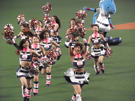 035 みんな、しっかり踊りましたよ~!