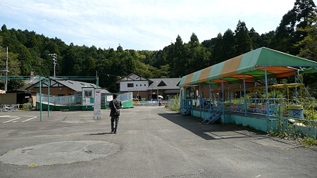 ふれあい動物園