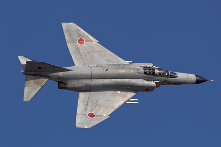 Maneuver Flight_F-4_03