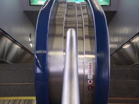 701-上りエスカレータ2