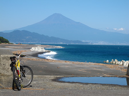 三保半島から望む富士山
