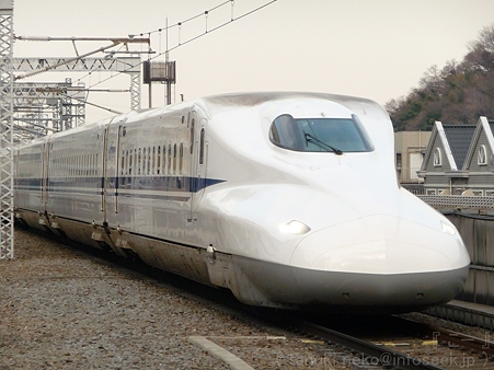 120224-N700系