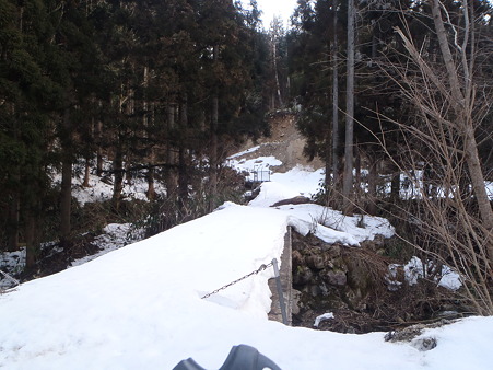 2012032004