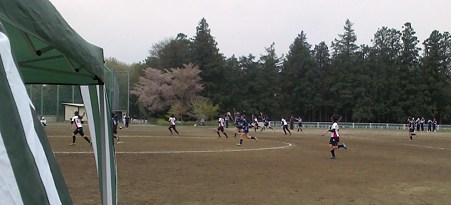 女子ラクロスの試合?