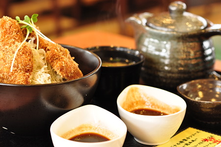 「天」にも昇る「理」っぱなソースカツ丼(西名阪道【上り】・天理PA)
