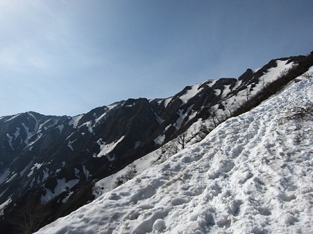 c-110506-085740