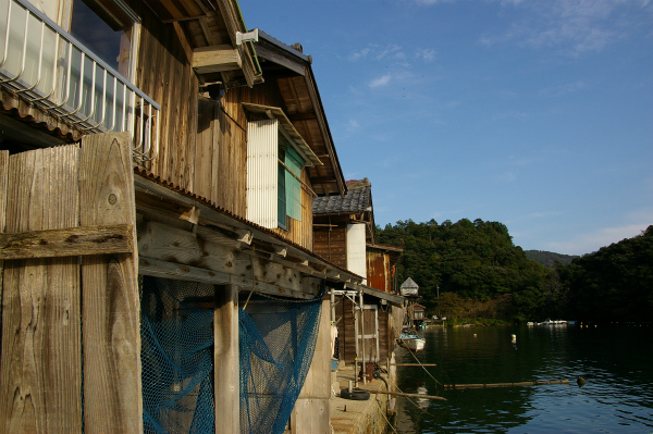 海側が表となった独特なつくりの家