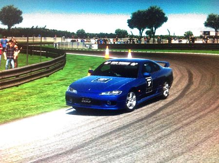 GTアカデミー2012 2-4 スリップ注意